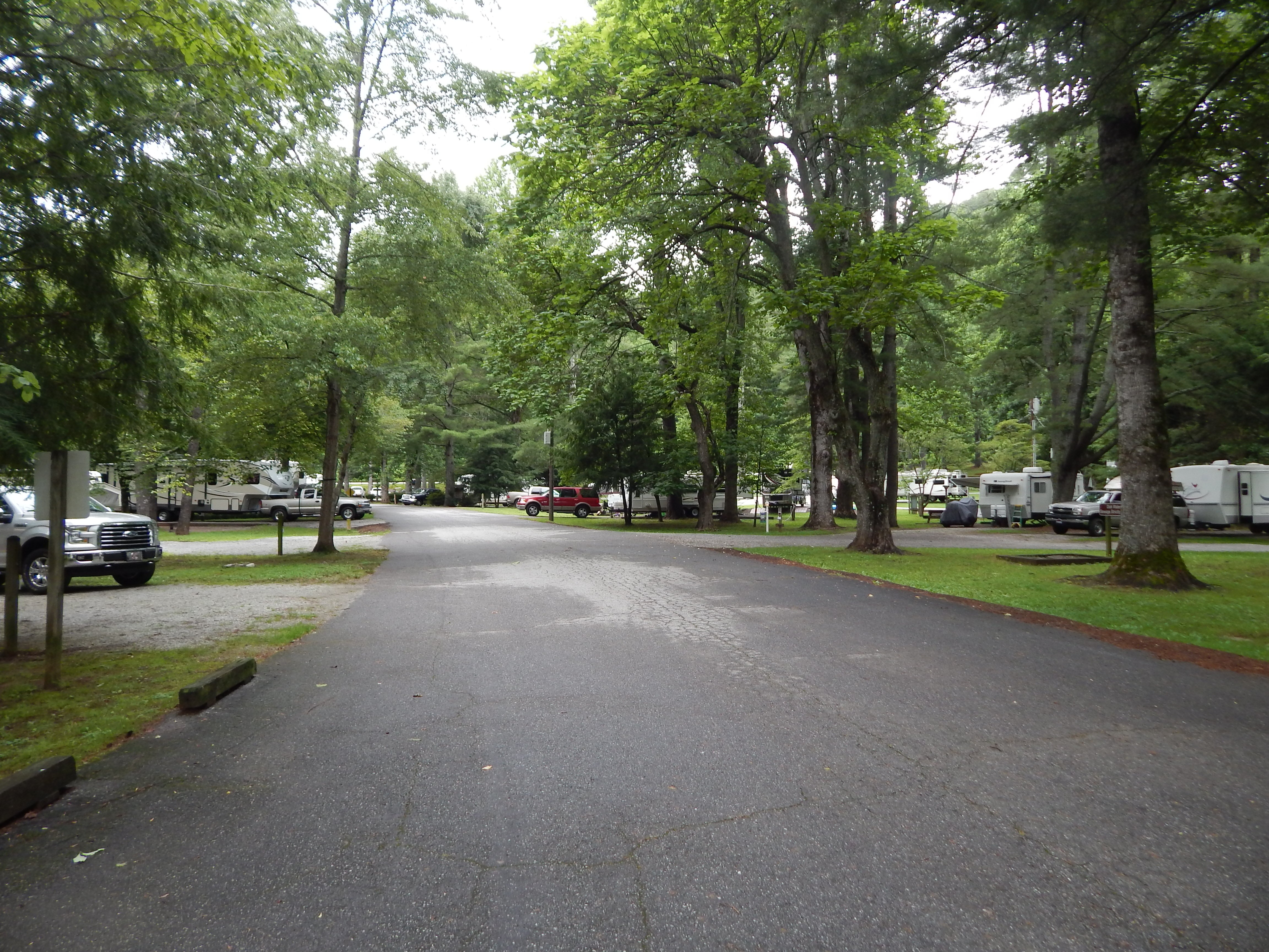 Moccasin Creek State Park campground